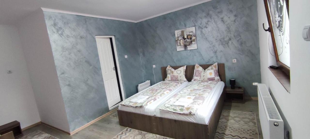 Farkaslaki Panorama Vendeghaz Hotel Lupeni  Exterior foto